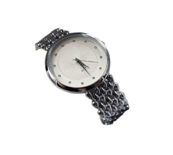 Stylish Fashion Bracelet Waterproof Watch Silver Colour Strap Dashing Looks Casual Luxury Use Watch For Women